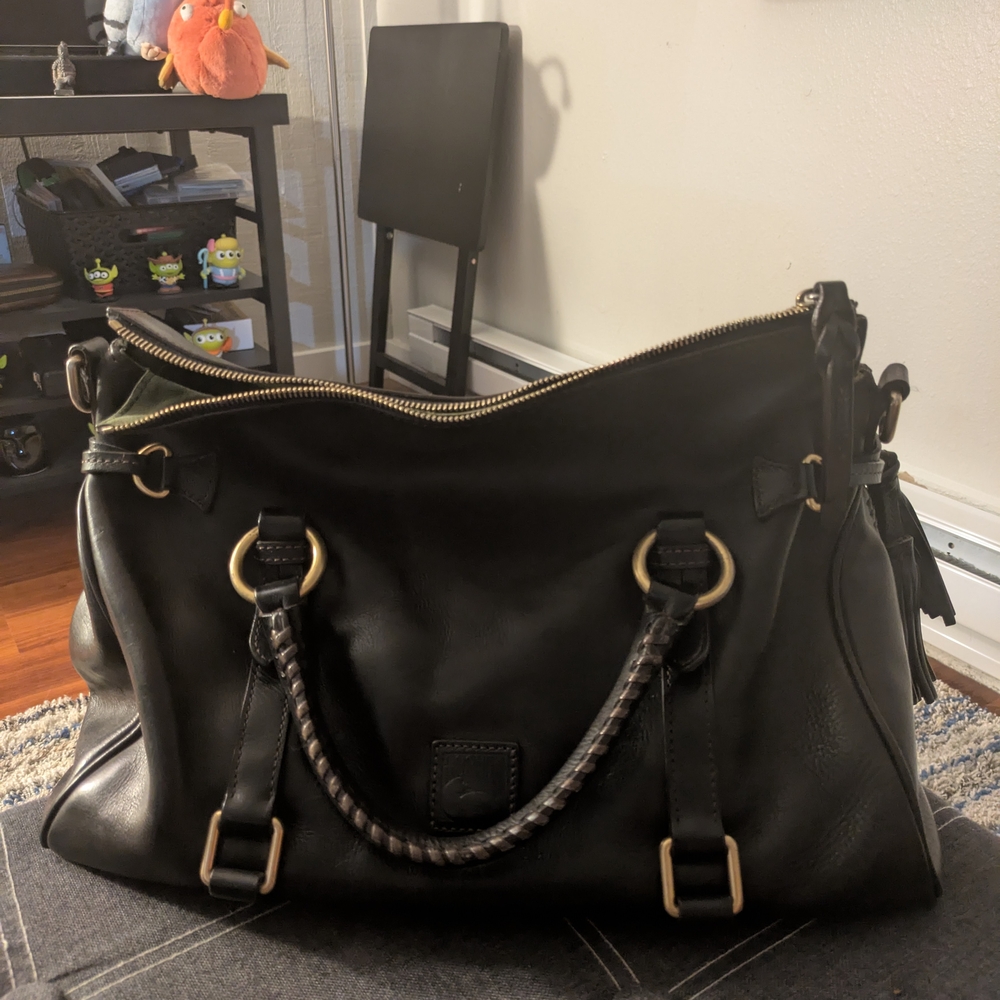 Dooney & Bourke Large Florentine Satchel In Black